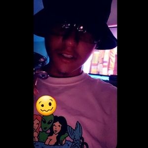 Meet your Posher, Joel